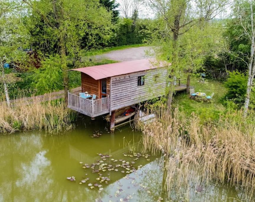 Lakeside Cabin On Stilts- 'Kingfisher' Villa Rous Lench Exterior photo